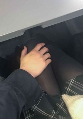 漂亮人妻被社长侵犯_剧情片BD在线观看