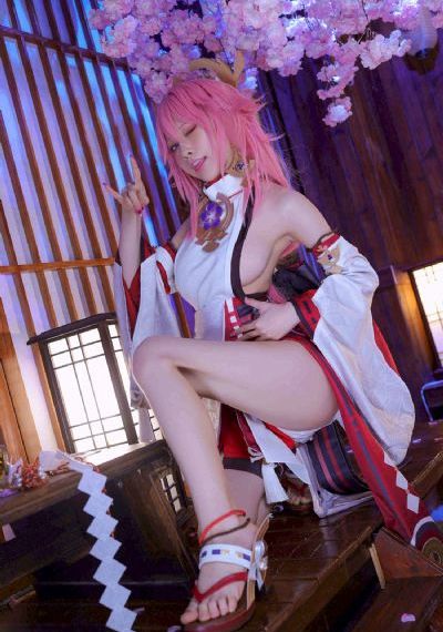 美女乱伦电影_BD韩语高清迅雷在线观看