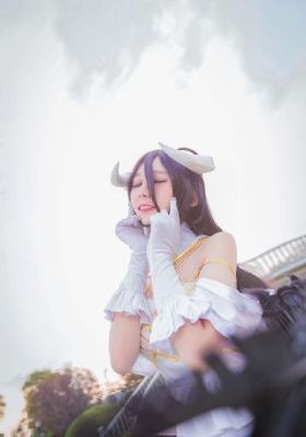麻豆AV无码精品色午蜜桃_蓝光高清完整版